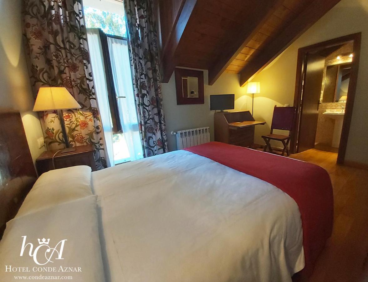 Conde Aznar Otel Jaca Dış mekan fotoğraf