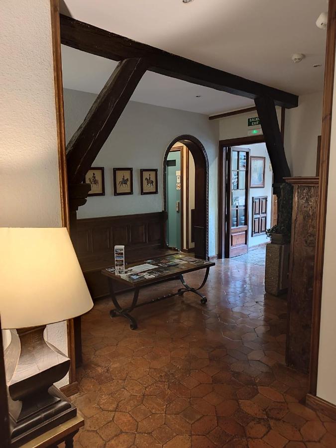 Conde Aznar Otel Jaca Dış mekan fotoğraf