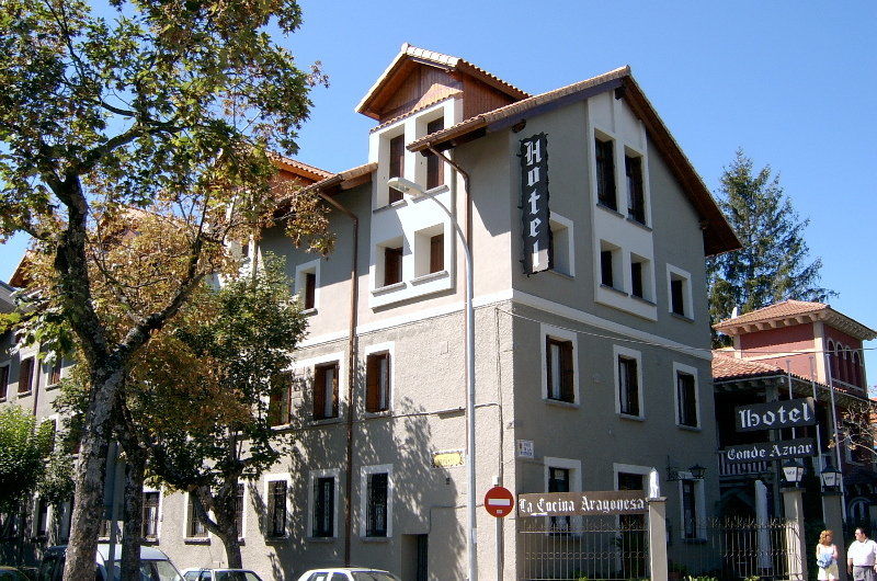 Conde Aznar Otel Jaca Dış mekan fotoğraf