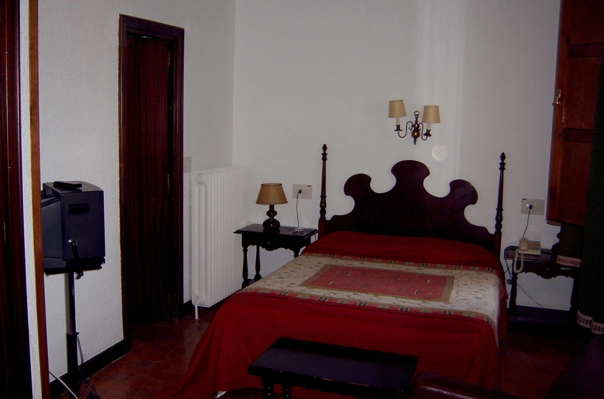 Conde Aznar Otel Jaca Dış mekan fotoğraf